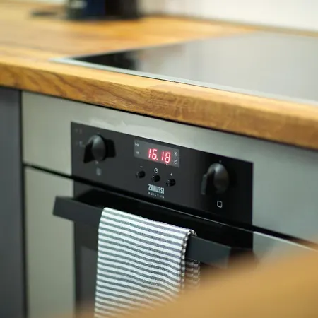 Viktoria - Castle View - Free Parking Appartamento *