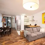 Viktoria - Castle View - Free Parking *